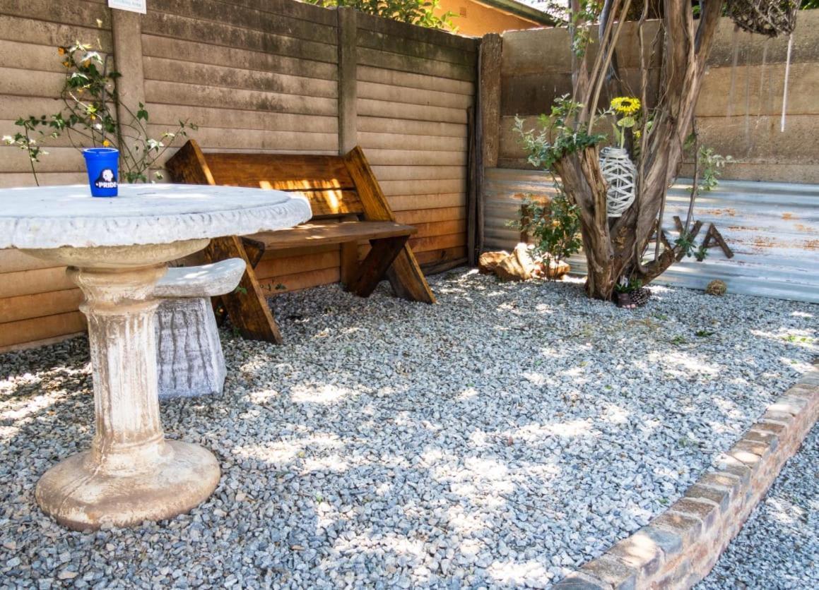 Mykhaya-Your Home Away From Home Kempton Park Ngoại thất bức ảnh
