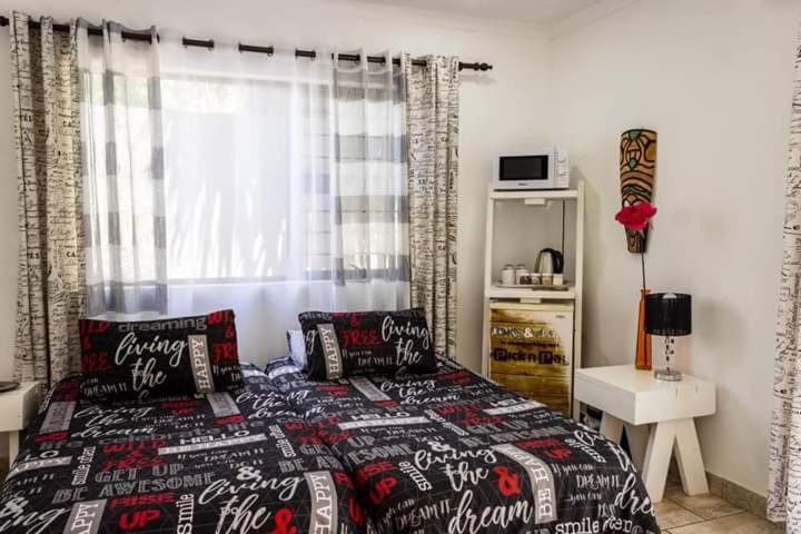 Mykhaya-Your Home Away From Home Kempton Park Ngoại thất bức ảnh