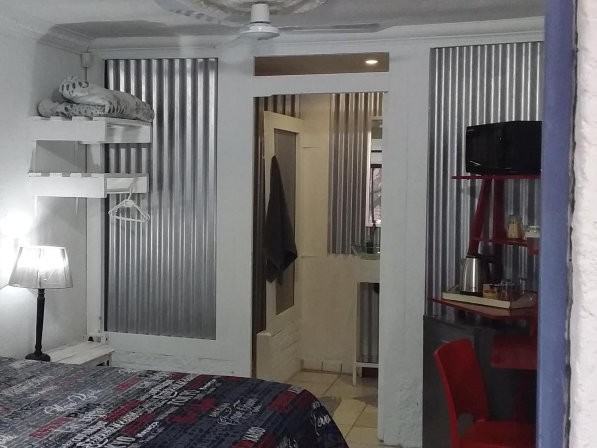 Mykhaya-Your Home Away From Home Kempton Park Ngoại thất bức ảnh